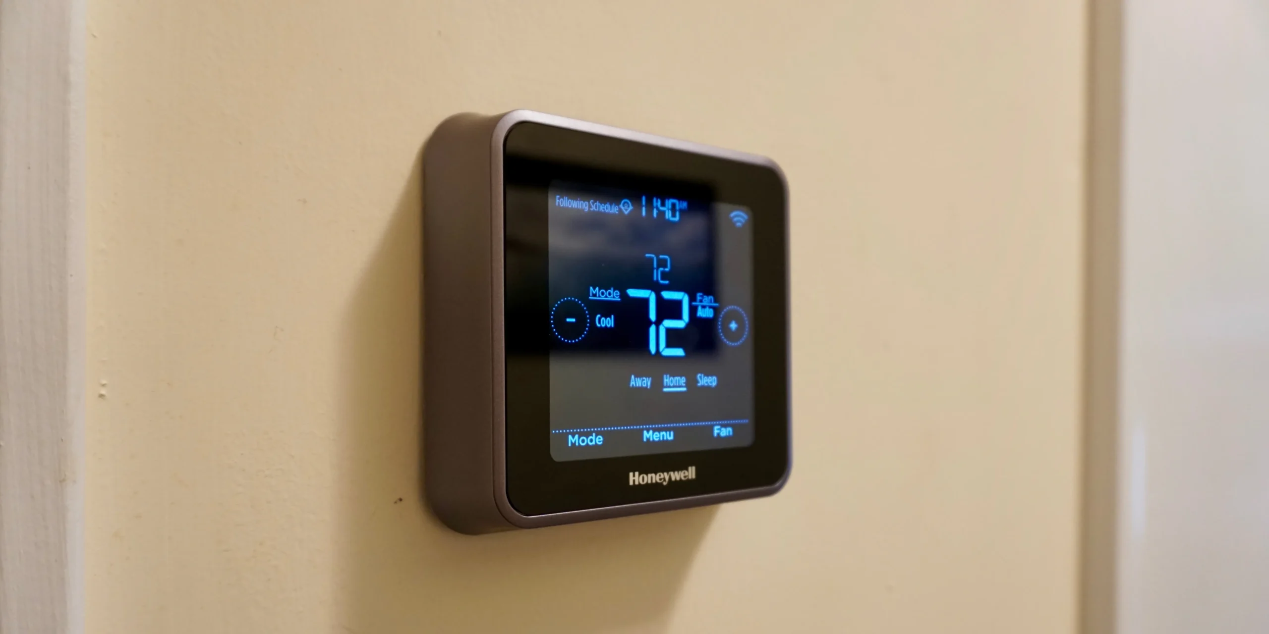 Honeywell Lyric T5 Wi Fi Thermostat Installation Manual (english, Spanish, And French)