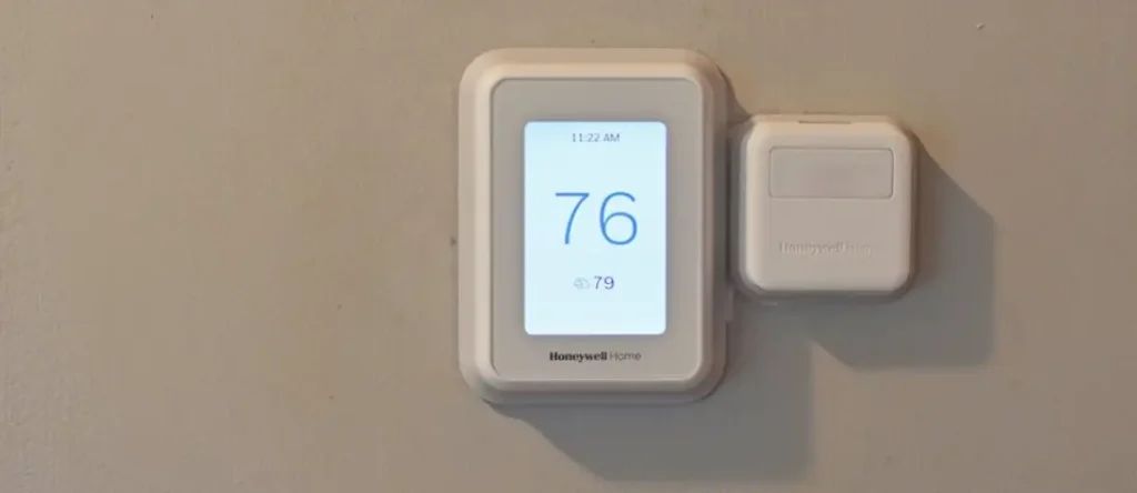 Honeywell T9 Smart Thermostat Installation guide (English, Spanish And French)